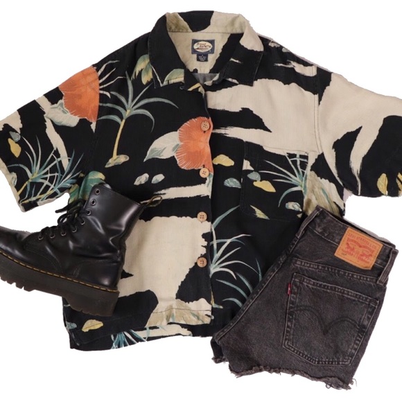 Tommy Bahama Tops - Tommy Bahama Tropical Button Up Silk Shirt